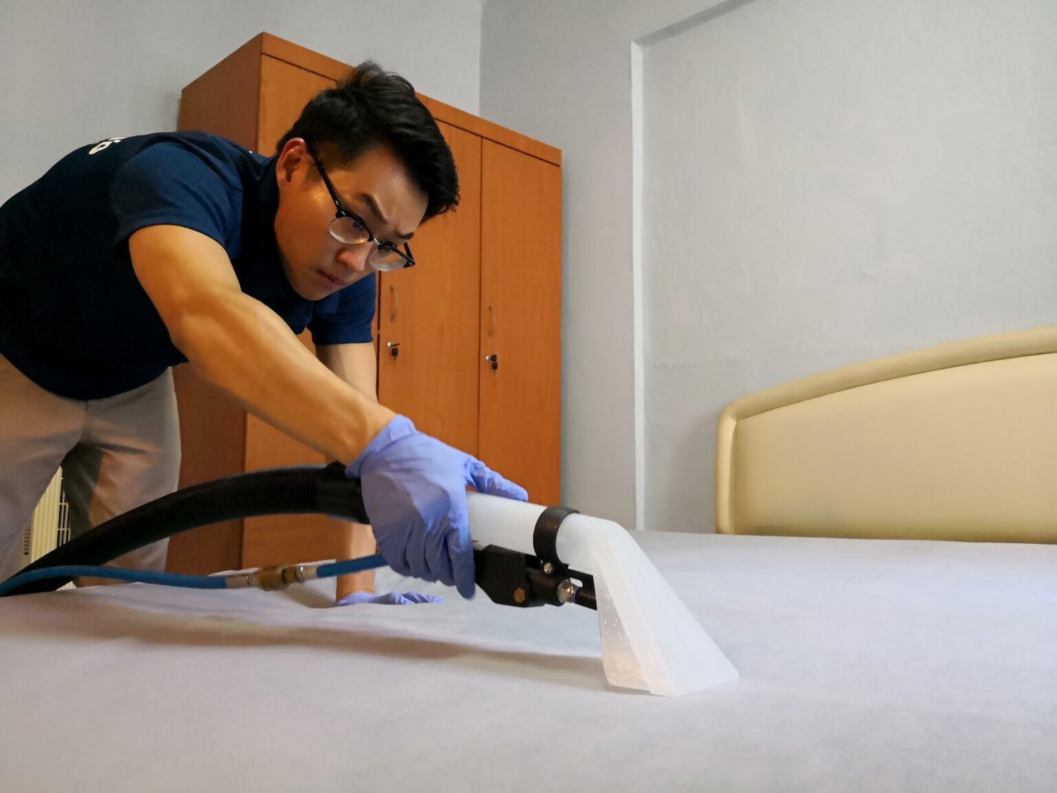 How Dirty Mattress Can Affect Your Sleep And Health Cleanlab